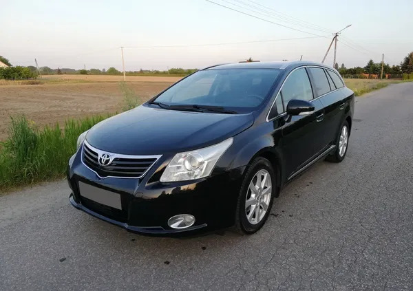 samochody osobowe Toyota Avensis cena 33900 przebieg: 126000, rok produkcji 2009 z Sompolno